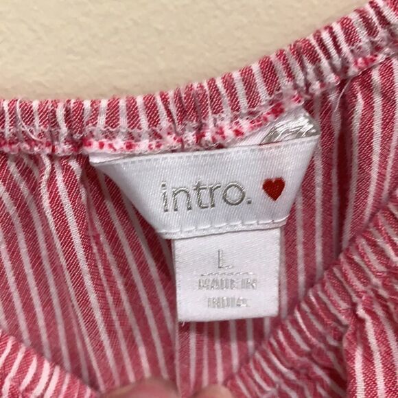 Intro Peasant Top  - Picture 5 of 9